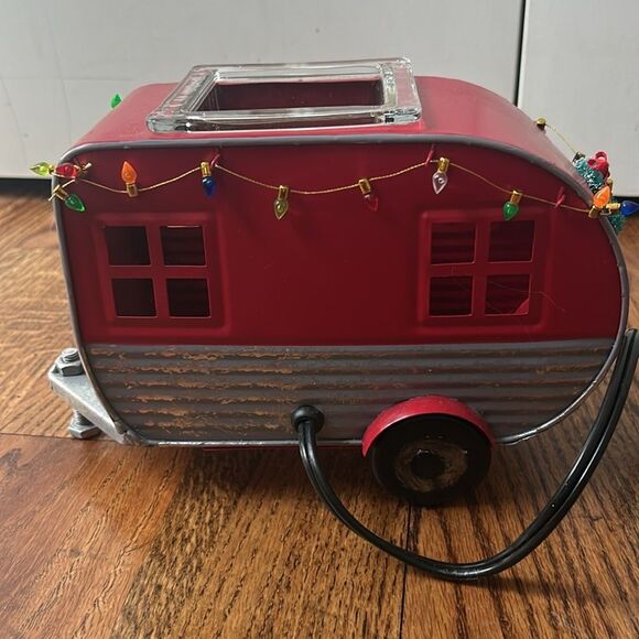 Scentsy Christmas Camper Warmer - Picture 5 of 8